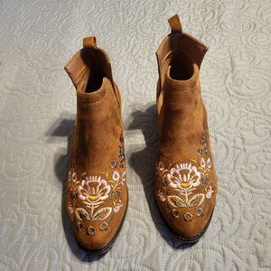 Embroidered toe booties